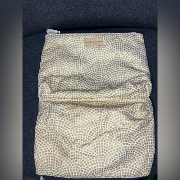 Ecobeauty Australia make up and/or jewelry bag - Picture 7 of 11